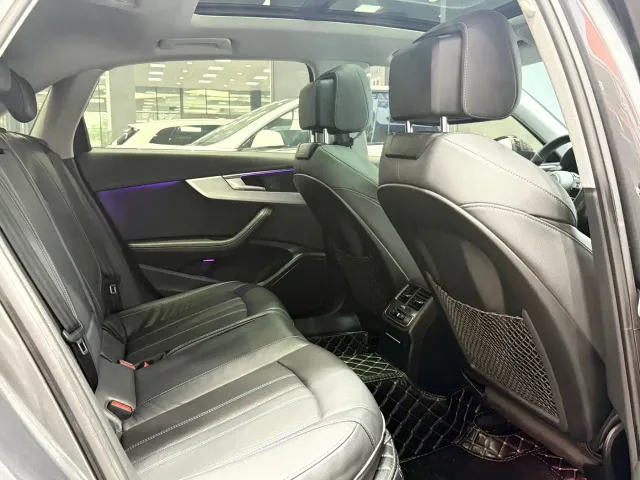 Audi A4L — Фото автомобиля 16