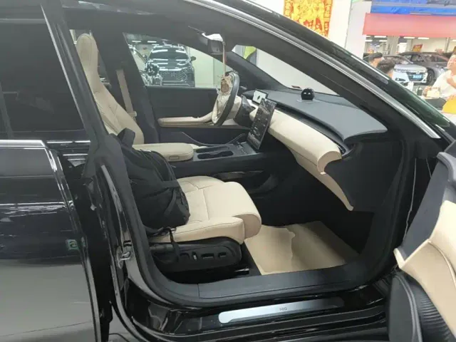 Nio ET5 Touring — Фото автомобиля 24