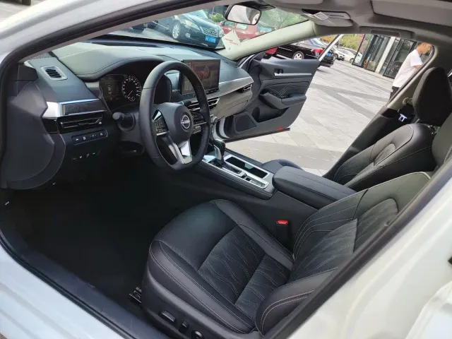 Nissan Teana — Фото автомобиля 11