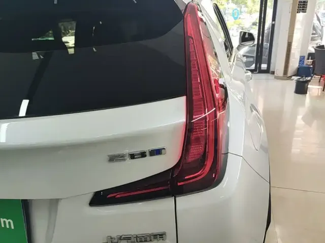 Cadillac XT4 — Фото автомобиля 7