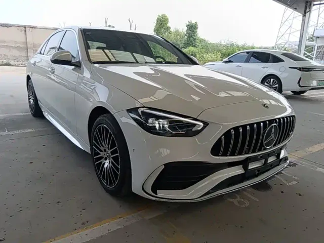 Mercedes-Benz C-Class — Фото автомобиля 3