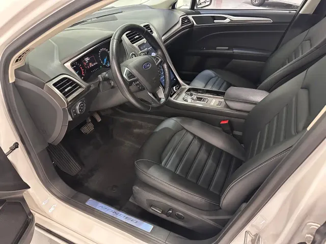Ford Mondeo — Фото автомобиля 5