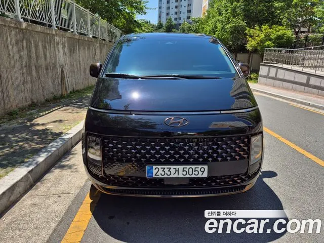 Hyundai Staria Staria 4WD Lounge 9 мест — Фото автомобиля 2