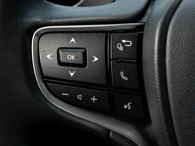 Lexus ES — Фото автомобиля 17