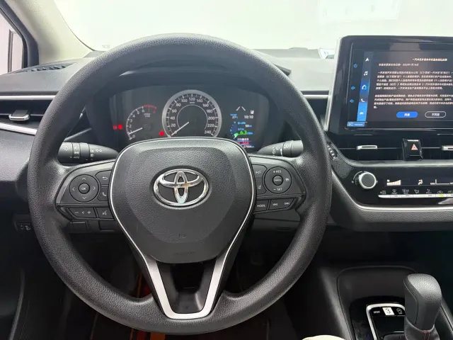 Toyota Corolla — Фото автомобиля 13
