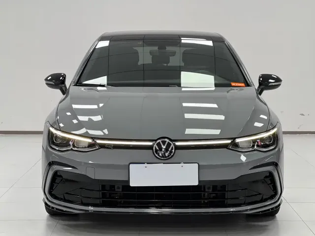 Volkswagen Golf — Фото автомобиля 2