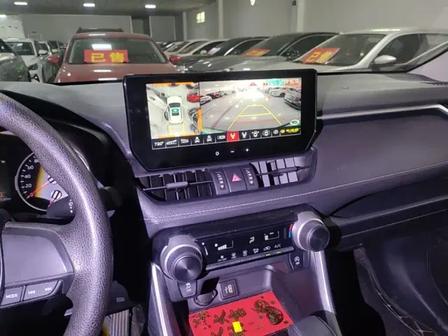 Toyota Wildlander — Фото автомобиля 12