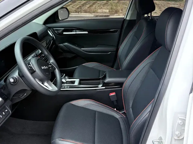 Kia Seltos — Фото автомобиля 11