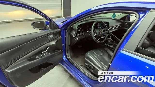Hyundai AVANTE Avante (CN7) — Фото автомобиля 10