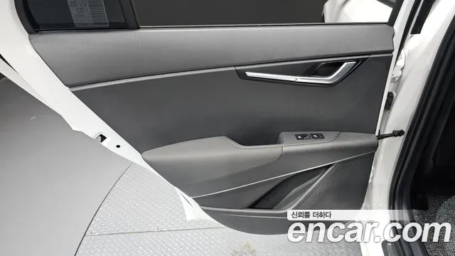 Kia Niro The All New Niro Signature — Фото автомобиля 25