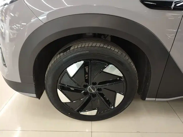 BYD Sealion 05 EV — Фото автомобиля 22