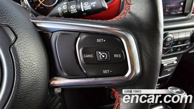 Jeep Wrangler JL — Фото автомобиля 30