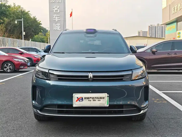Aito M7 — Фото автомобиля 2