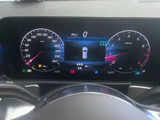Mercedes-Benz GLB-Class — Фото автомобиля 14