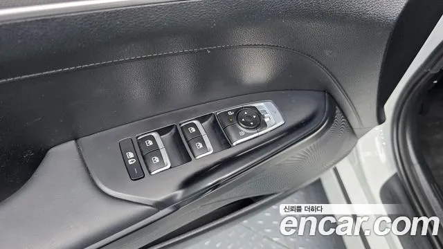 Kia K5 Новый K5 3 поколение 2.0 LPi(Для проката) — Фото автомобиля 20