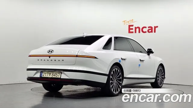 Hyundai Grandeur GN7 — Фото автомобиля 2