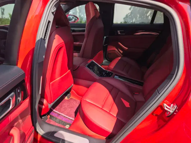 Porsche Panamera — Фото автомобиля 5