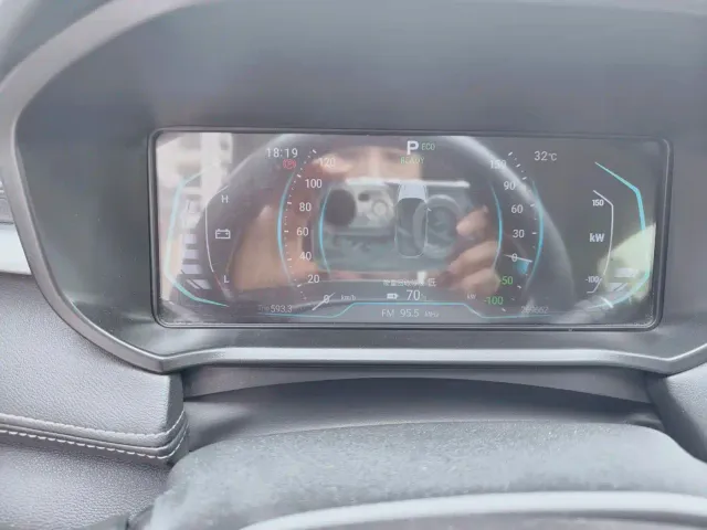 Kaiyi Xuanjie Pro EV — Фото автомобиля 8