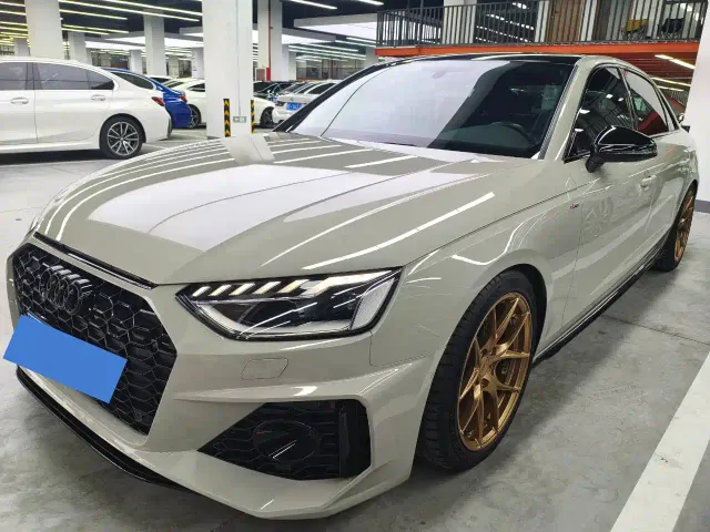 Audi A4L — Фото автомобиля 3