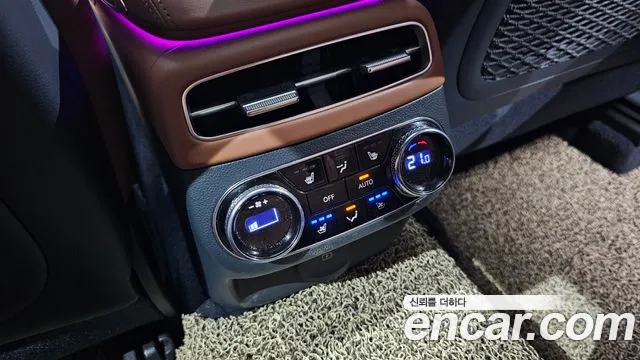 Genesis GV70 2.5T Бензин AWD — Фото автомобиля 19