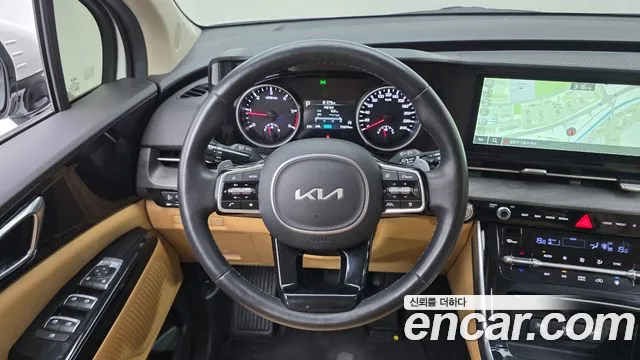 Kia Carnival Generation 4 — Фото автомобиля 13