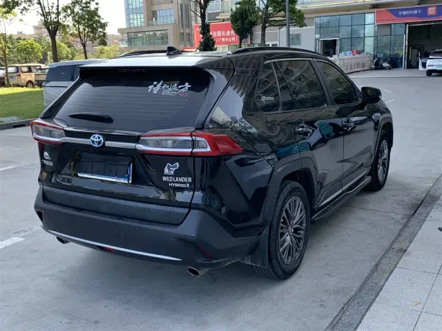 Toyota Wildlander — Фото автомобиля 8