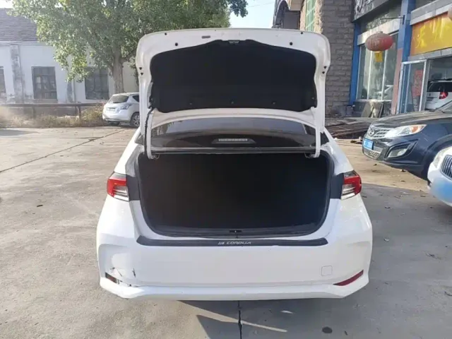 Toyota Corolla — Фото автомобиля 18
