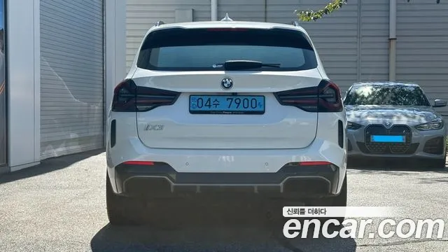BMW iX3 G08 (2020–2024) — Фото автомобиля 4