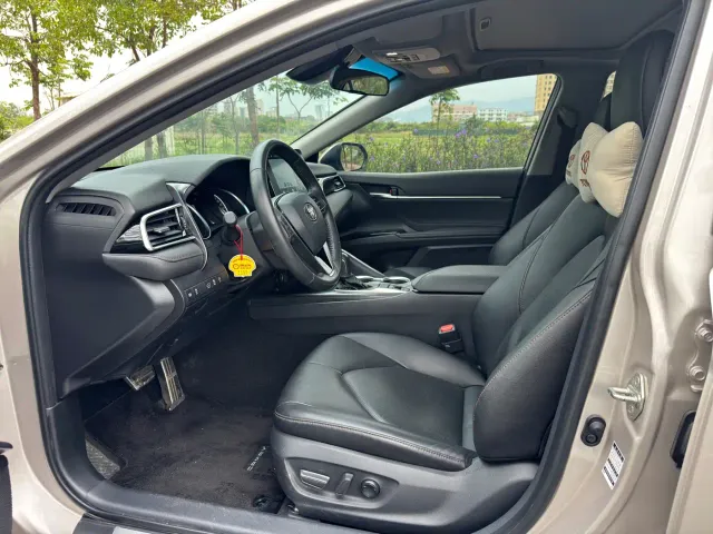 Toyota Camry — Фото автомобиля 5