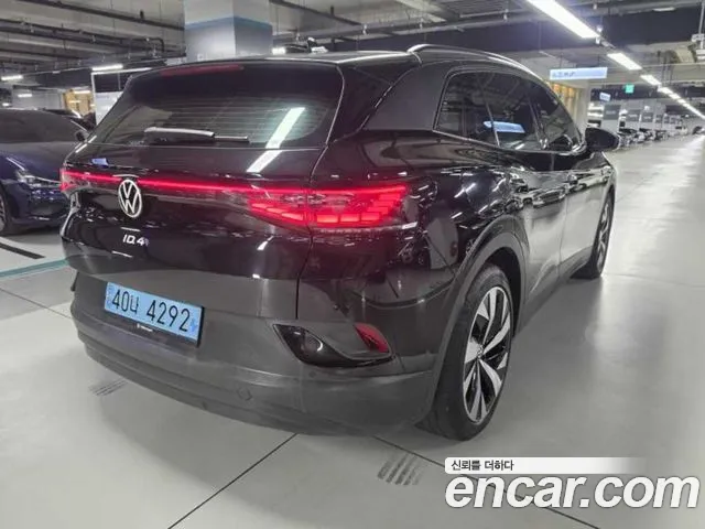 Volkswagen ID.4 — Фото автомобиля 4