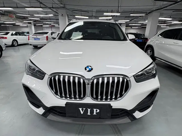 BMW X1 — Фото автомобиля 2