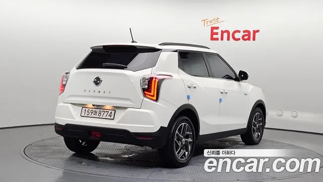 KG_Mobility_Ssangyong TIBOLI Very New Tivoli Бензин 1.5 2WD — Фото автомобиля 2
