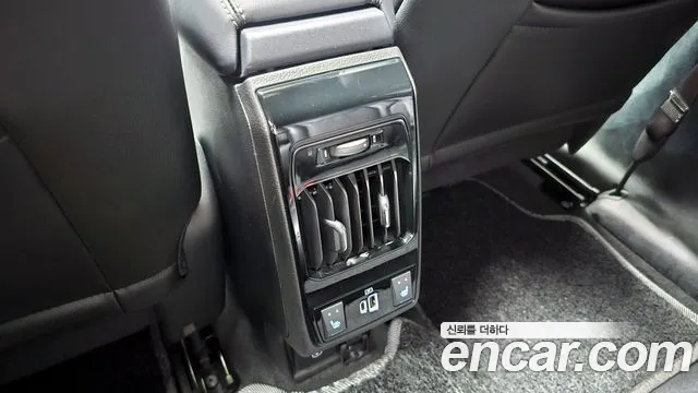 Jeep Compass — Фото автомобиля 17