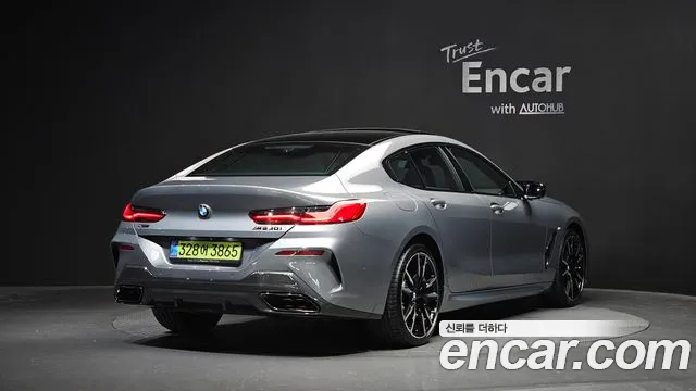 Фотография автомобиля — BMW 8-Series