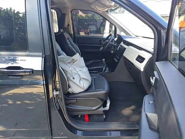 Wuling Zhengcheng — Фото автомобиля 24