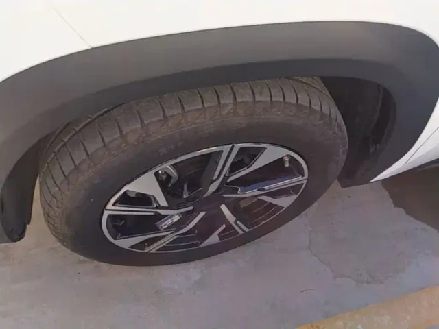 Geely Galaxy L7 — Фото автомобиля 22