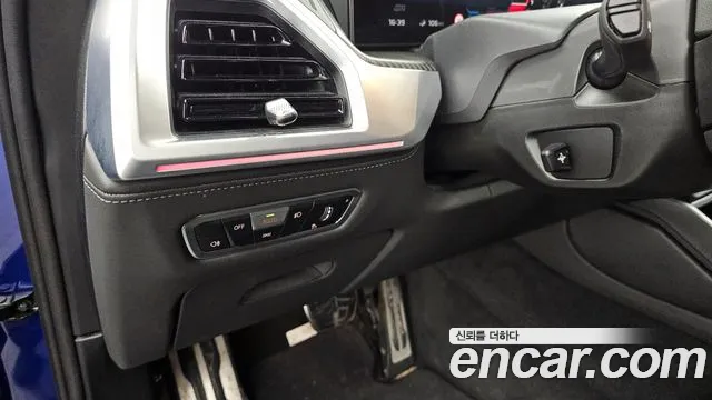 BMW XM — Фото автомобиля 7