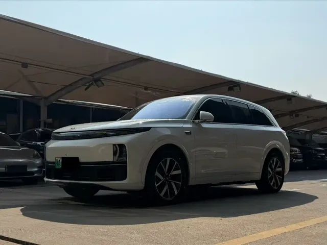 Фотография автомобиля — Li Auto L7