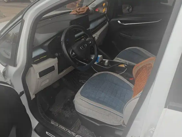 Geely Geometry EX3 Kung Fu Bull — Фото автомобиля 9
