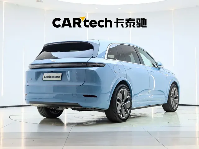 Li Auto L7 — Фото автомобиля 5