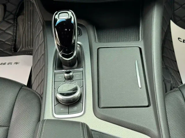 Cadillac CT5 — Фото автомобиля 9