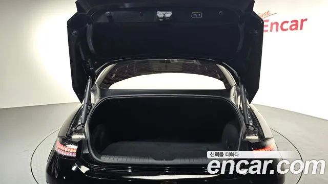 Hyundai Ioniq 6 — Фото автомобиля 24