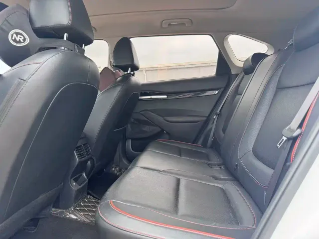 Kia Seltos — Фото автомобиля 6