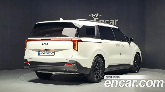 Kia Canival Новый Carnival 4 поколение Бензин 9 мест X Line — Фото автомобиля 2