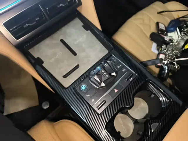 BYD Song L DM-i — Фото автомобиля 13