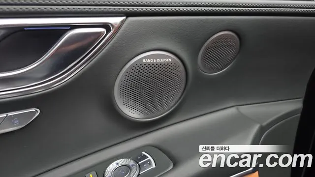 Genesis GV80 2.5T Бензин AWD — Фото автомобиля 28