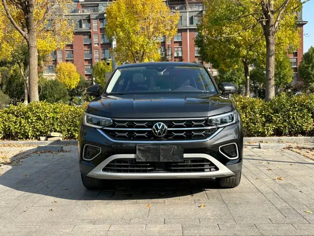 Volkswagen Tayron — Фото автомобиля 2