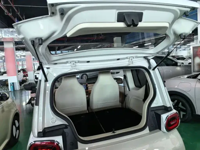 Wuling Hongguang Mini EV — Фото автомобиля 18