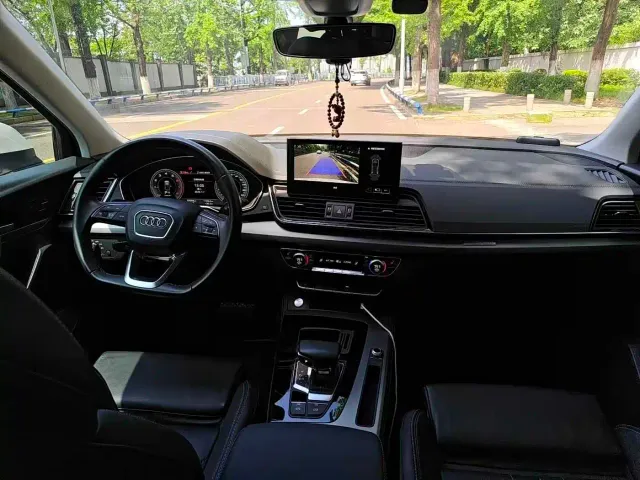 Audi Q5L — Фото автомобиля 5