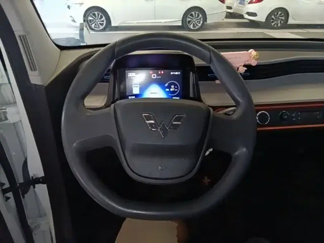 Wuling Hongguang Mini EV — Фото автомобиля 10